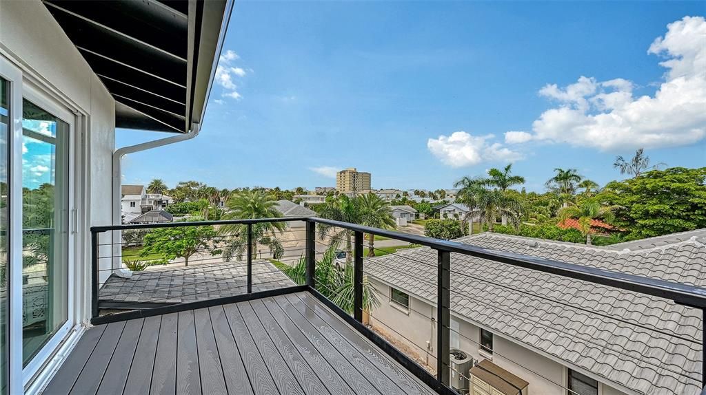 For Sale: $1,785,000 (4 beds, 5 baths, 3364 Square Feet)