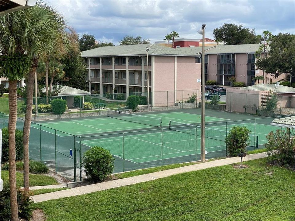 Active With Contract: $995 (1 beds, 1 baths, 496 Square Feet)