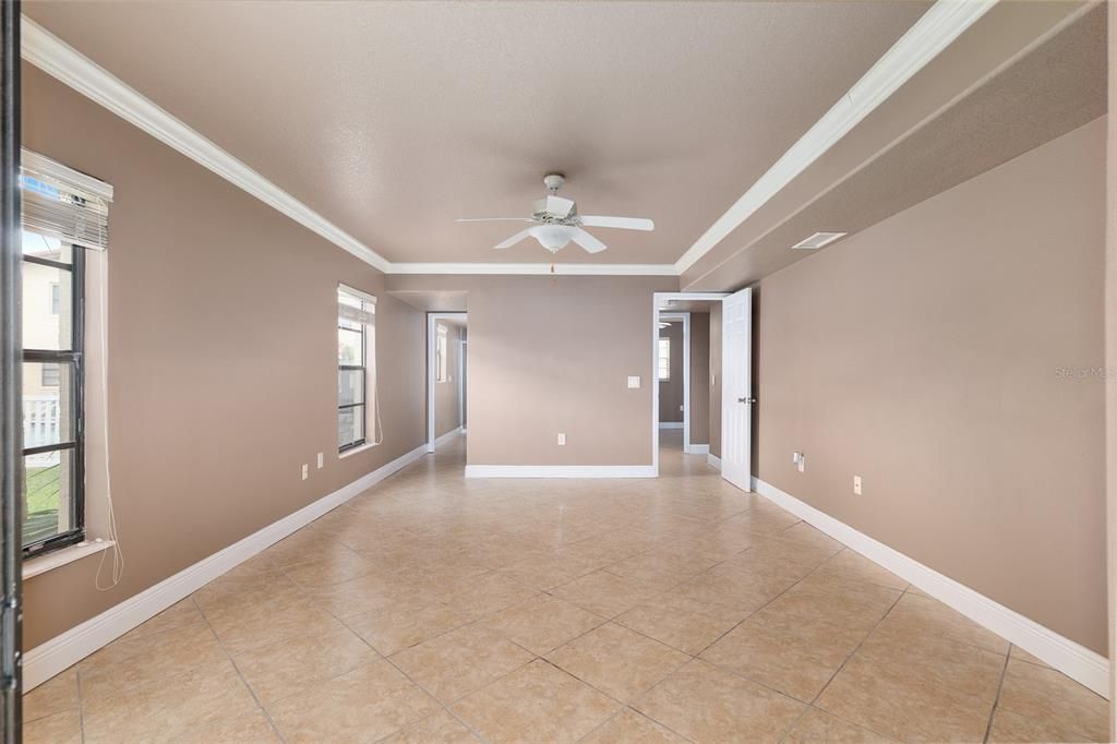 待售: $365,000 (2 贝兹, 2 浴室, 1430 平方英尺)