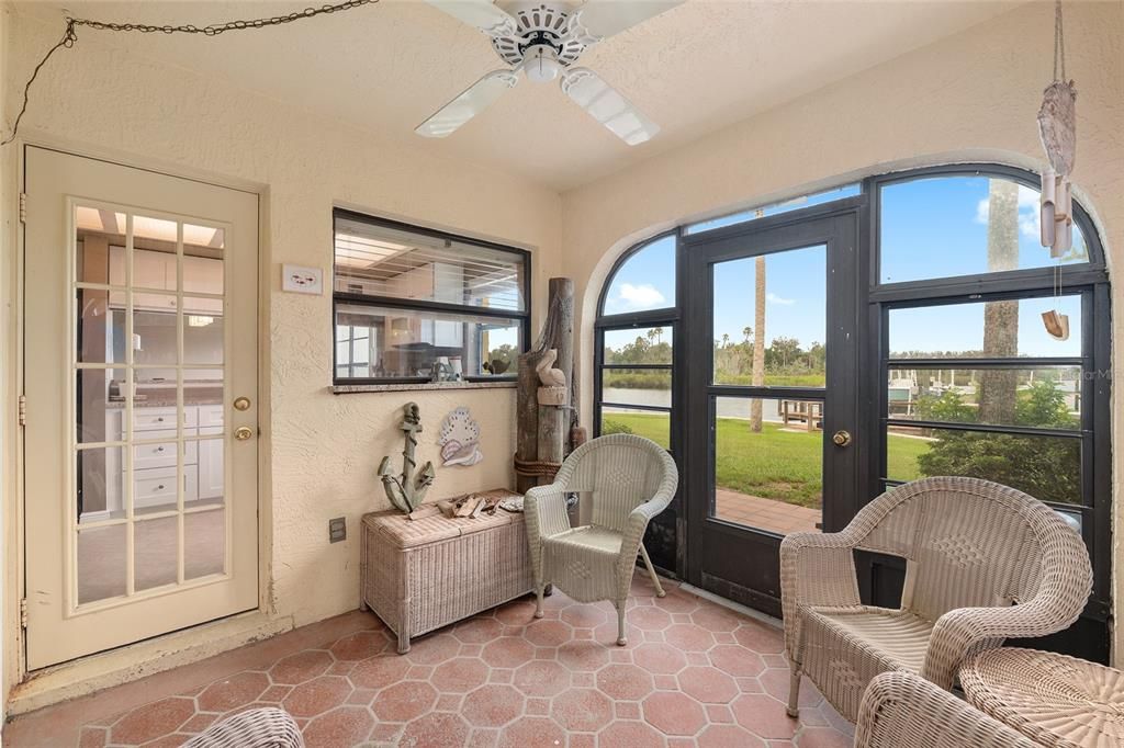 待售: $365,000 (2 贝兹, 2 浴室, 1430 平方英尺)