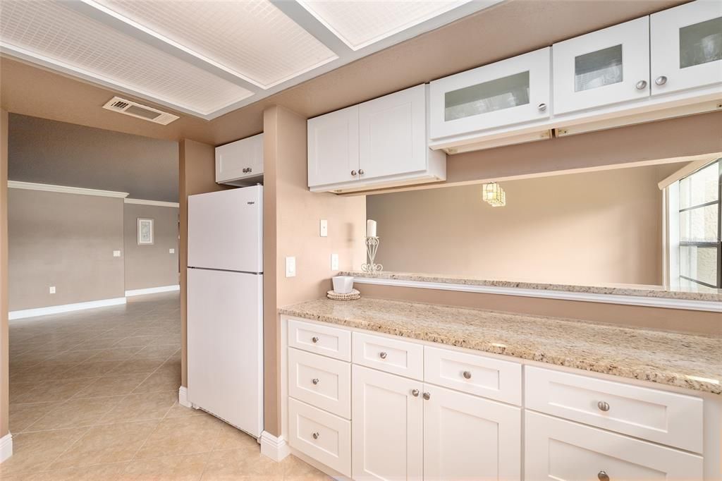 待售: $365,000 (2 贝兹, 2 浴室, 1430 平方英尺)