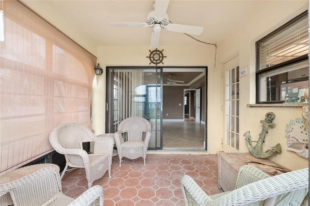 待售: $365,000 (2 贝兹, 2 浴室, 1430 平方英尺)