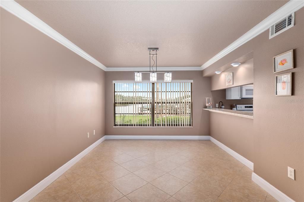 待售: $365,000 (2 贝兹, 2 浴室, 1430 平方英尺)