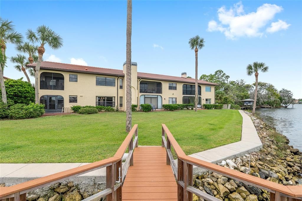 待售: $365,000 (2 贝兹, 2 浴室, 1430 平方英尺)