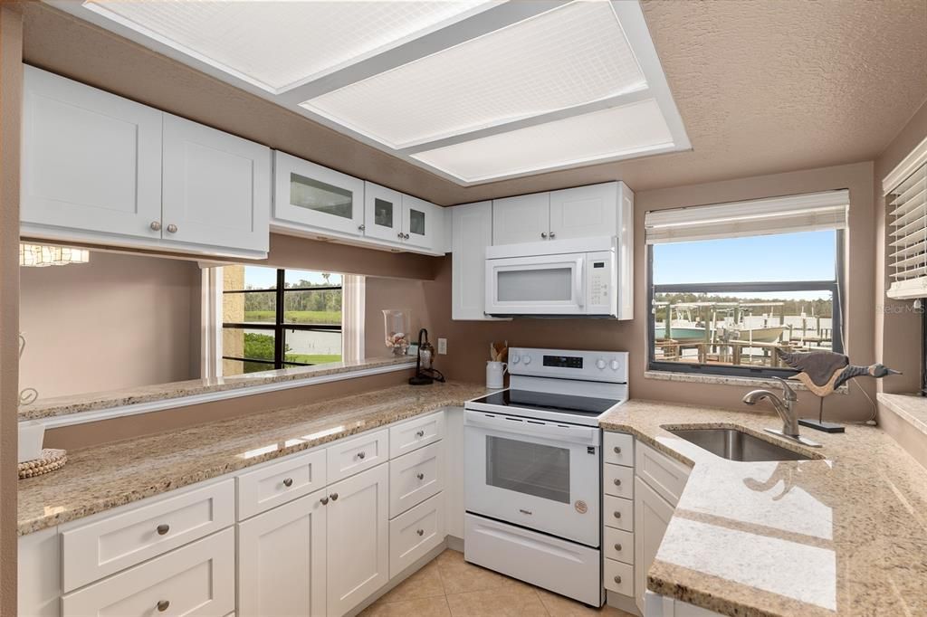 待售: $365,000 (2 贝兹, 2 浴室, 1430 平方英尺)