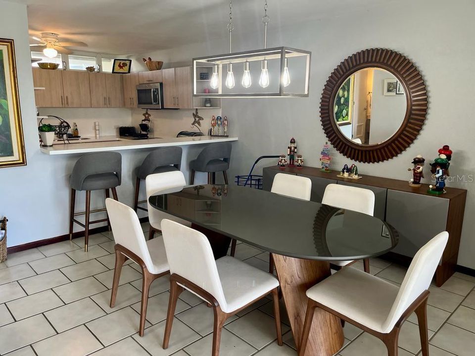 For Sale: $800,000 (3 beds, 2 baths, 2200 Square Feet)