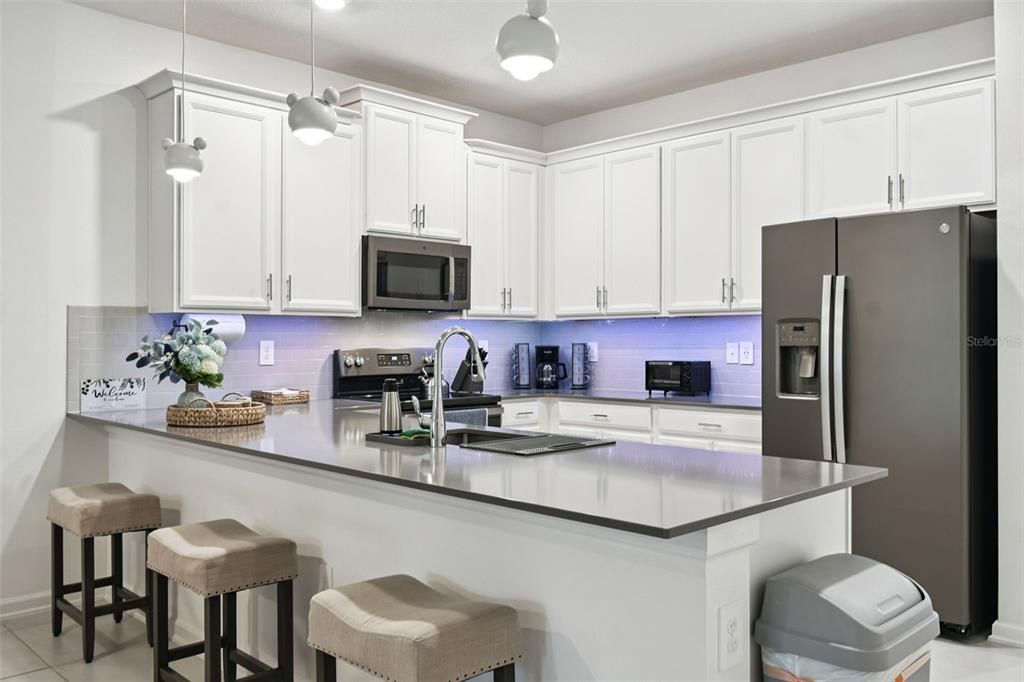 For Sale: $385,000 (3 beds, 2 baths, 1788 Square Feet)