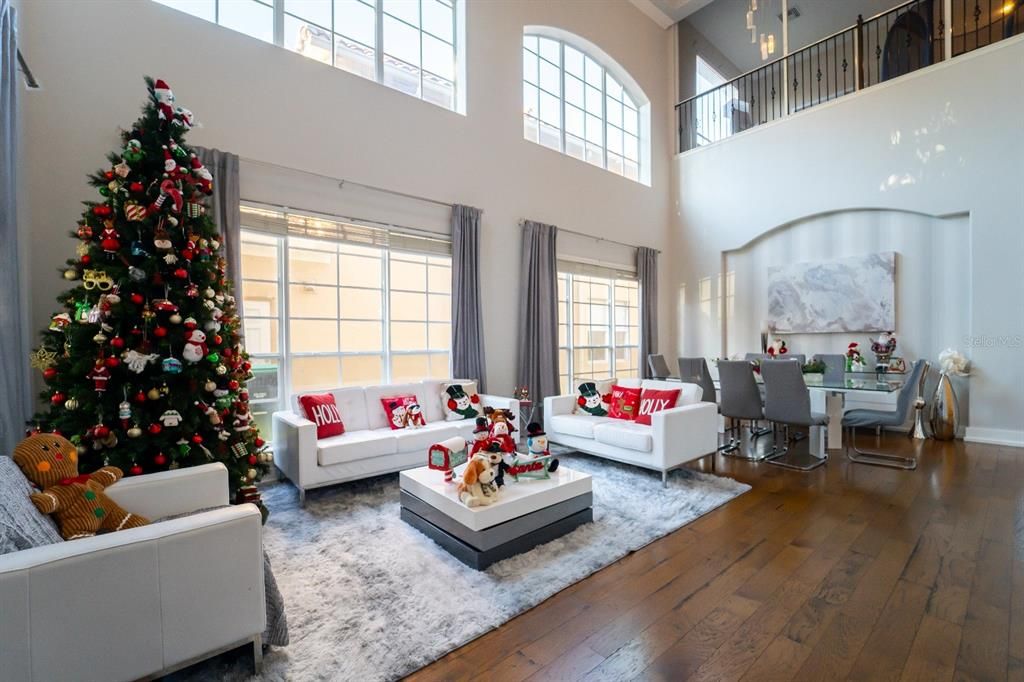 For Rent: $7,500 (6 beds, 5 baths, 5160 Square Feet)