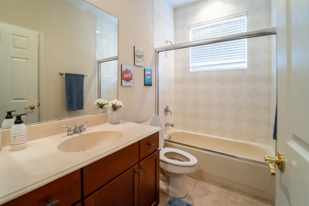 For Rent: $7,500 (6 beds, 5 baths, 5160 Square Feet)