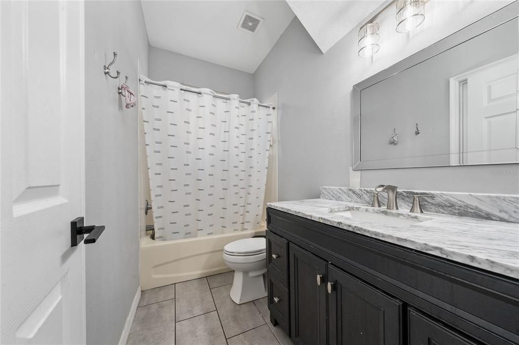 待售: $469,500 (5 贝兹, 4 浴室, 2715 平方英尺)