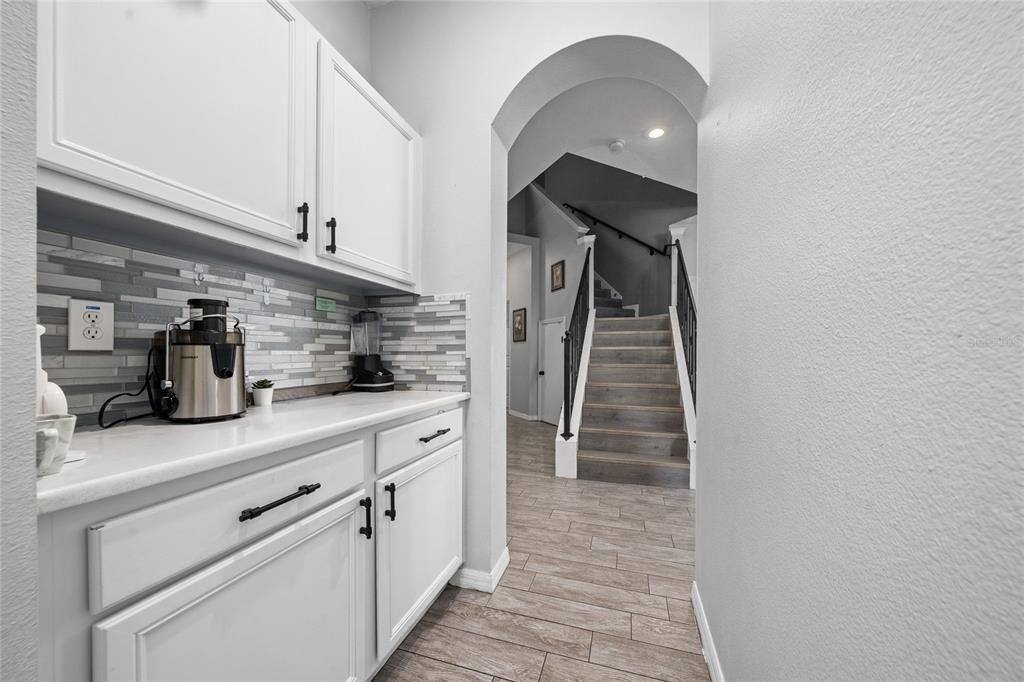 待售: $469,500 (5 贝兹, 4 浴室, 2715 平方英尺)