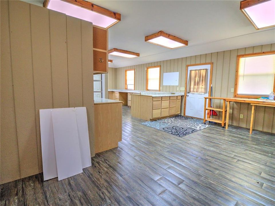 待售: $599,900 (3 贝兹, 2 浴室, 1217 平方英尺)