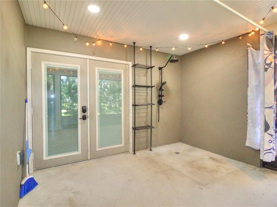 待售: $599,900 (3 贝兹, 2 浴室, 1217 平方英尺)