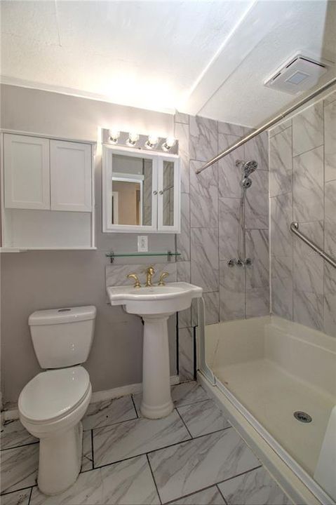 待售: $599,900 (3 贝兹, 2 浴室, 1217 平方英尺)