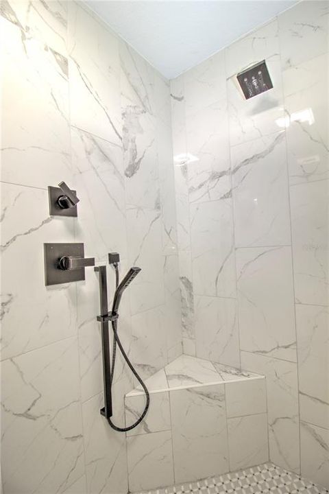 待售: $599,900 (3 贝兹, 2 浴室, 1217 平方英尺)