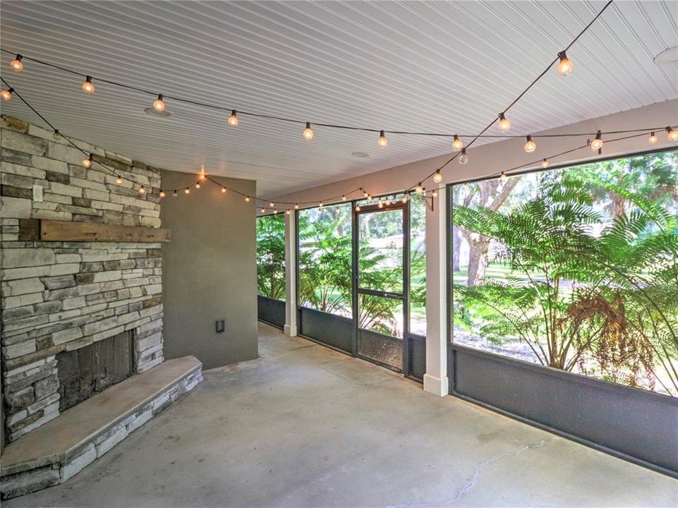 待售: $599,900 (3 贝兹, 2 浴室, 1217 平方英尺)