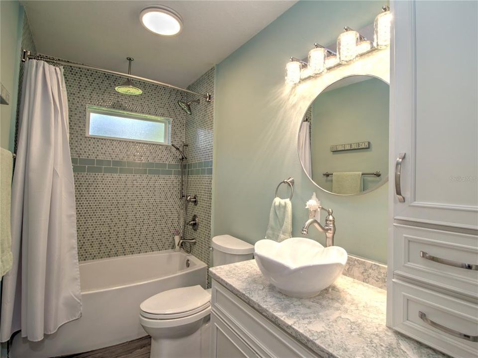 待售: $599,900 (3 贝兹, 2 浴室, 1217 平方英尺)