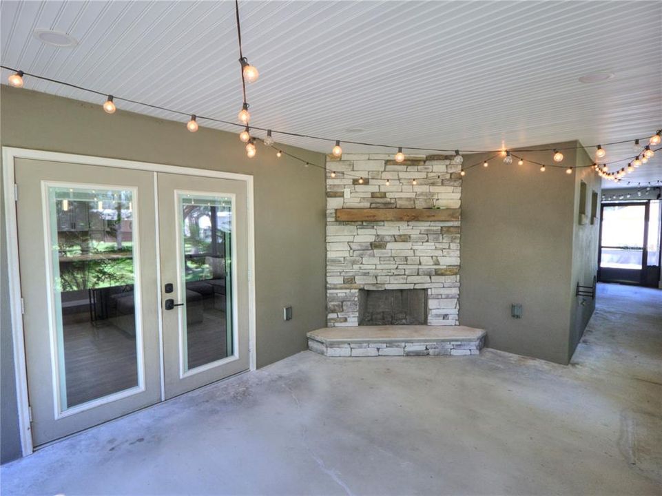 待售: $599,900 (3 贝兹, 2 浴室, 1217 平方英尺)