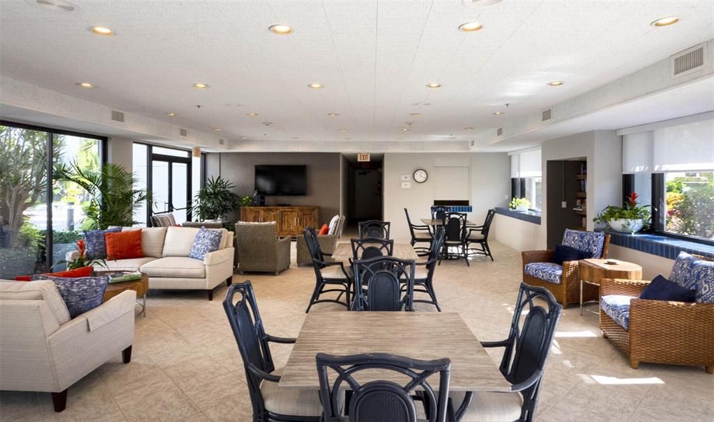 For Sale: $949,500 (3 beds, 3 baths, 2135 Square Feet)