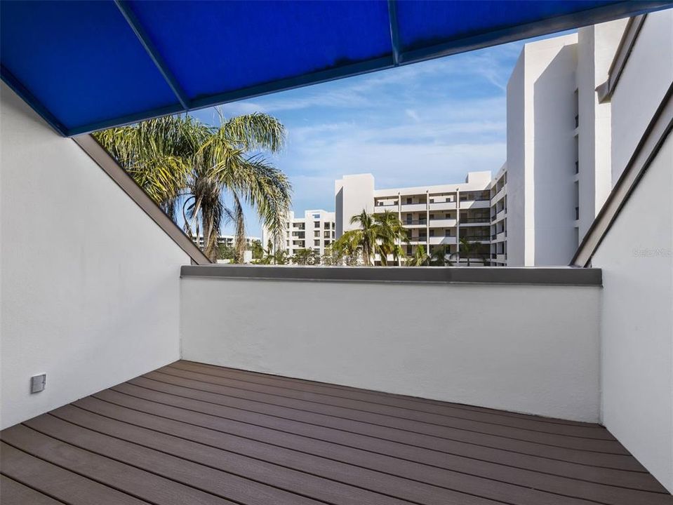 For Sale: $949,500 (3 beds, 3 baths, 2135 Square Feet)