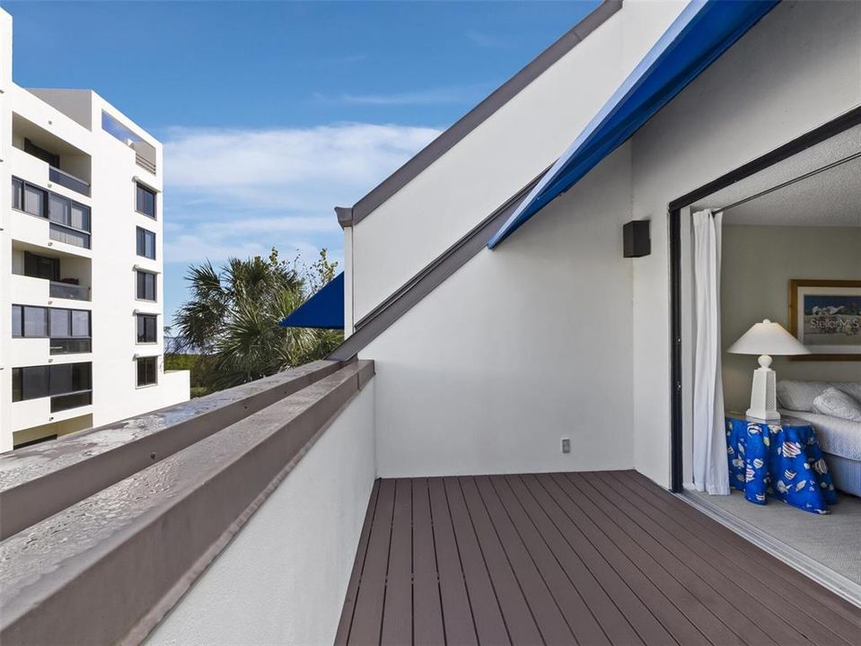 For Sale: $949,500 (3 beds, 3 baths, 2135 Square Feet)