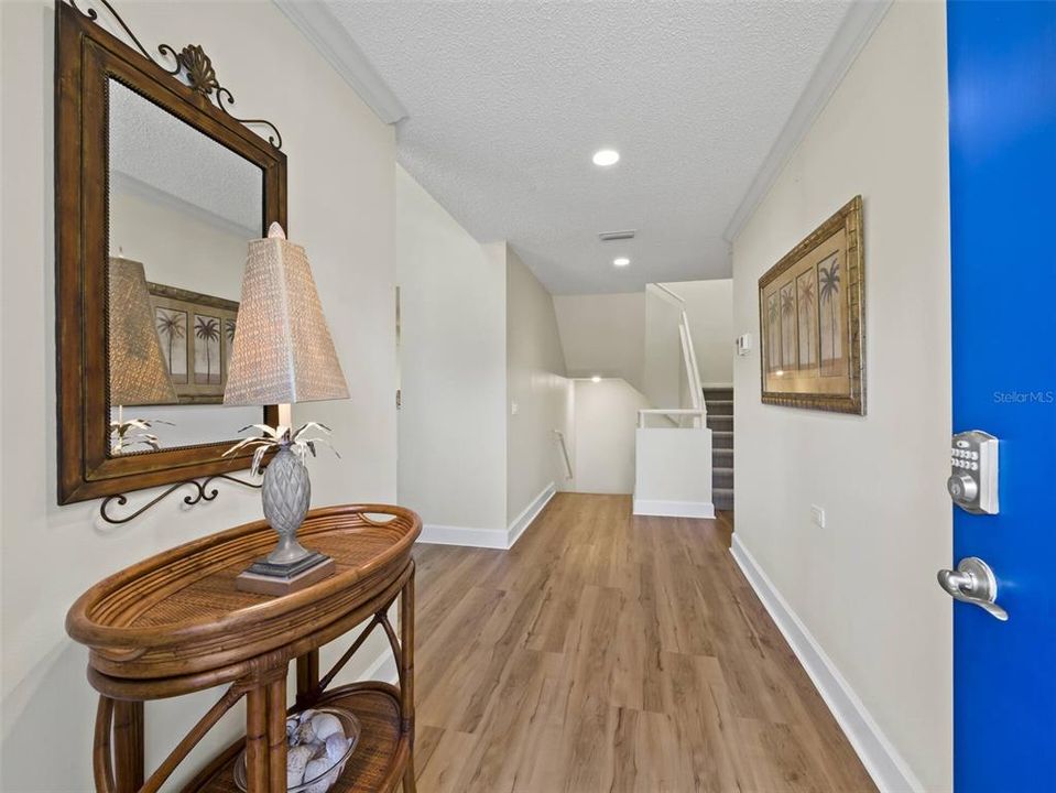 For Sale: $949,500 (3 beds, 3 baths, 2135 Square Feet)