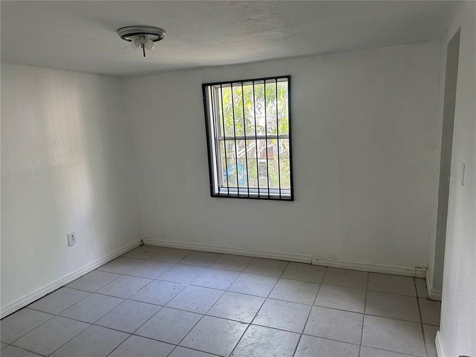 На продажу: $409,000 (8 спален, 0 ванн, 2862 Квадратных фут)