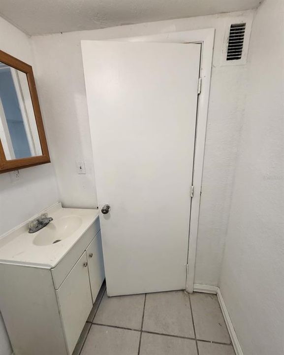 На продажу: $409,000 (8 спален, 0 ванн, 2862 Квадратных фут)