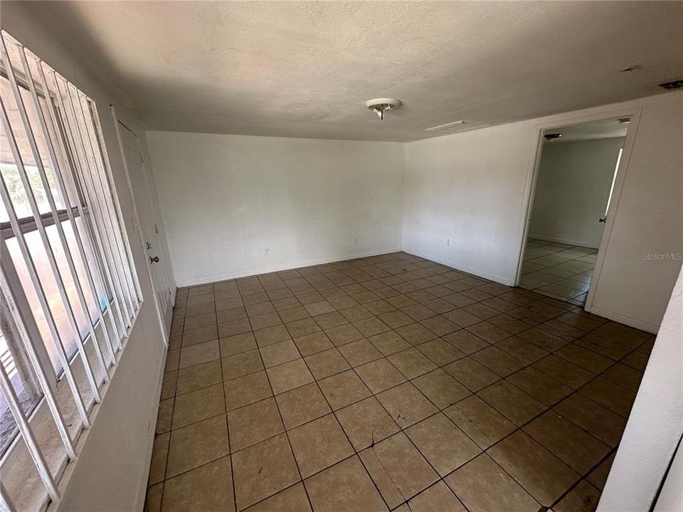 На продажу: $409,000 (8 спален, 0 ванн, 2862 Квадратных фут)