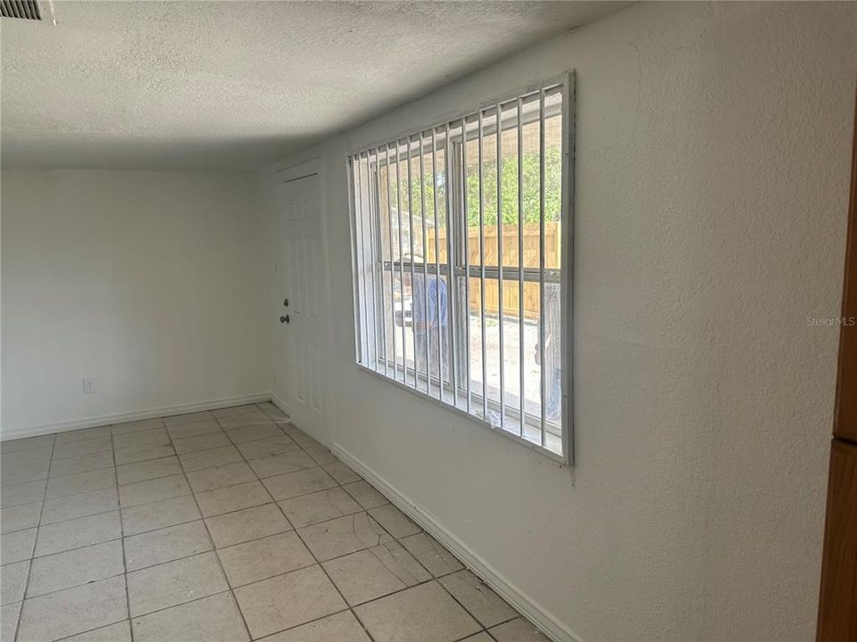 На продажу: $409,000 (8 спален, 0 ванн, 2862 Квадратных фут)