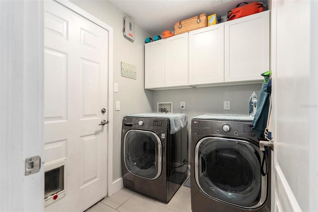 合同活跃: $664,500 (5 贝兹, 2 浴室, 2658 平方英尺)