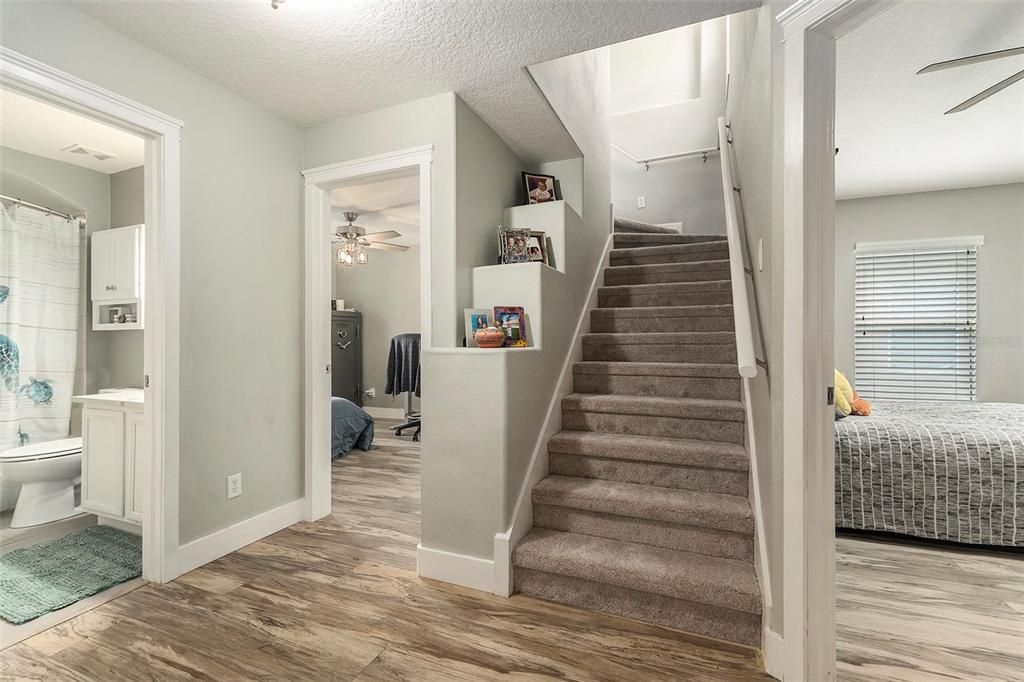 合同活跃: $664,500 (5 贝兹, 2 浴室, 2658 平方英尺)