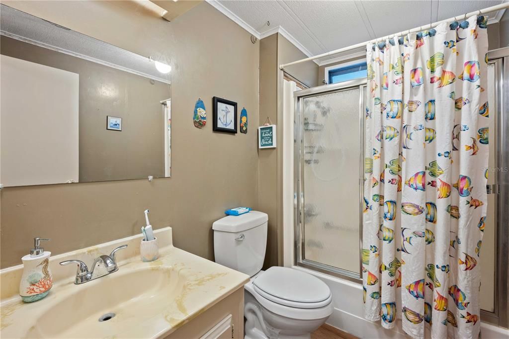 For Sale: $124,000 (2 beds, 2 baths, 1056 Square Feet)