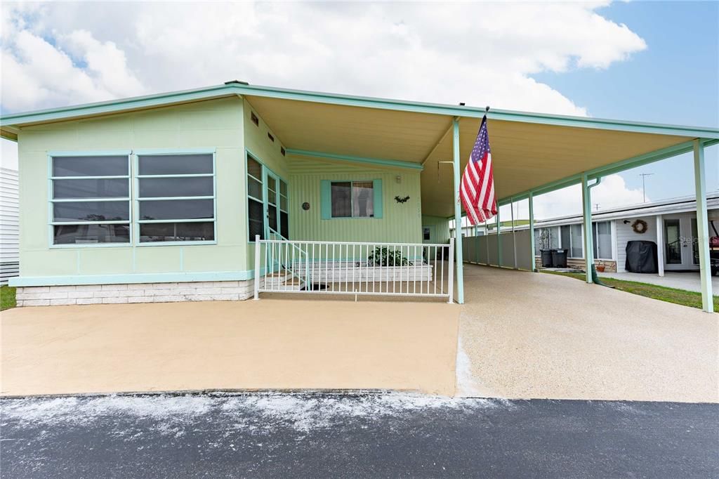 For Sale: $124,000 (2 beds, 2 baths, 1056 Square Feet)