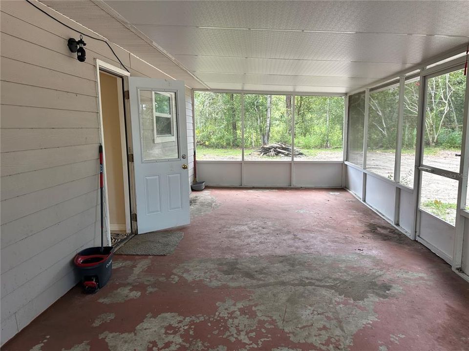 En Renta: $2,000 (3 camas, 2 baños, 1760 Pies cuadrados)