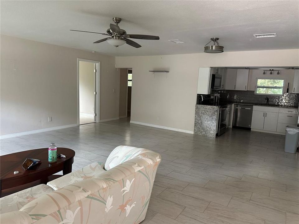 En Renta: $2,000 (3 camas, 2 baños, 1760 Pies cuadrados)