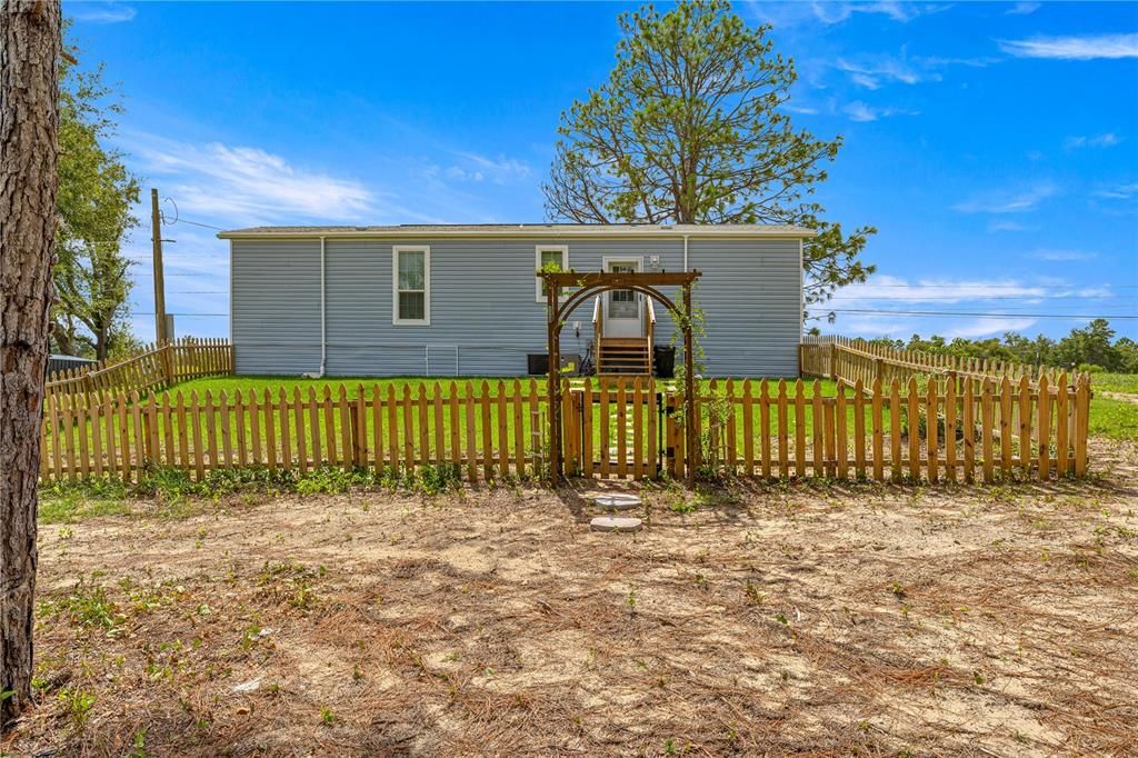 待售: $340,000 (2 贝兹, 1 浴室, 662 平方英尺)