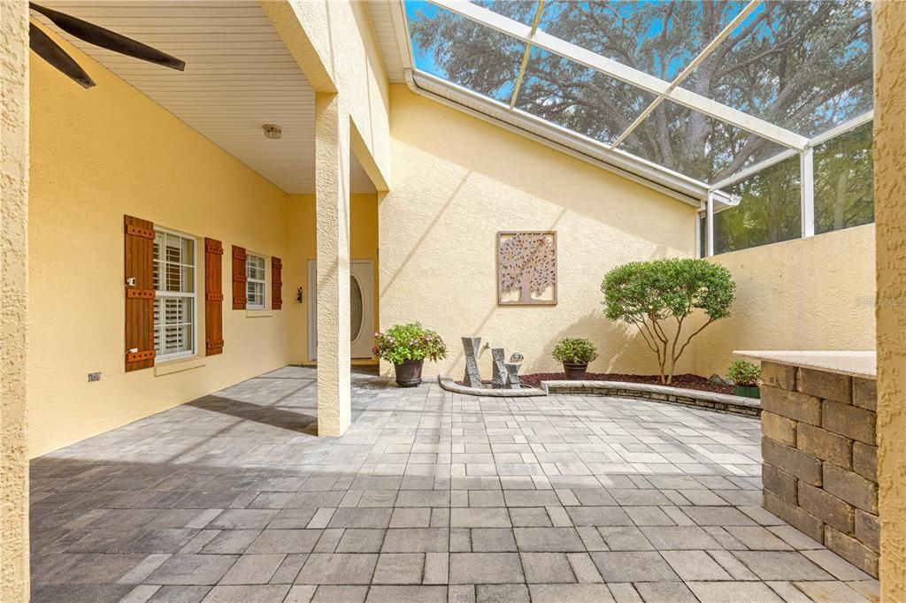 Active With Contract: $2,000 (3 beds, 3 baths, 1850 Square Feet)