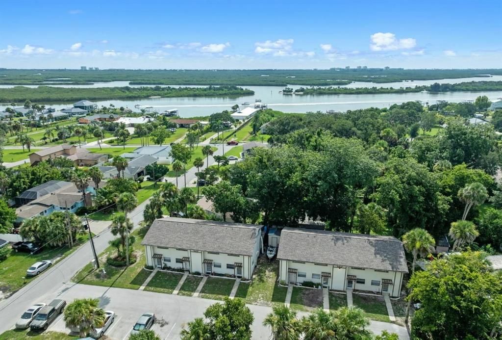 For Rent: $1,275 (2 beds, 1 baths, 1039 Square Feet)