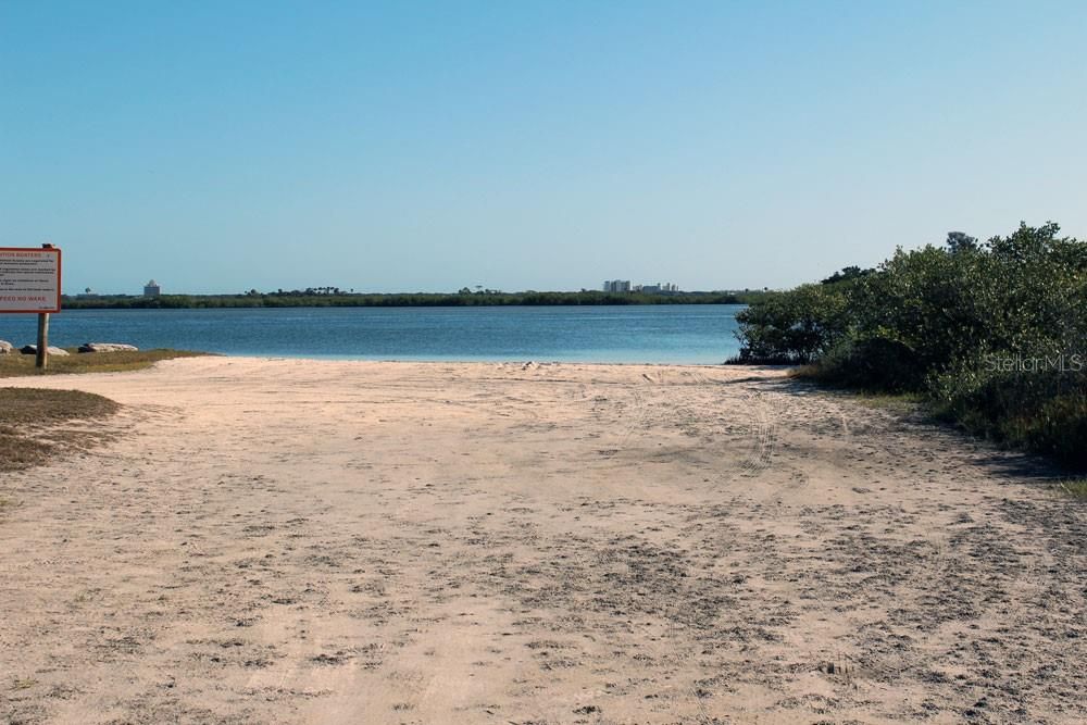 For Rent: $1,275 (2 beds, 1 baths, 1039 Square Feet)