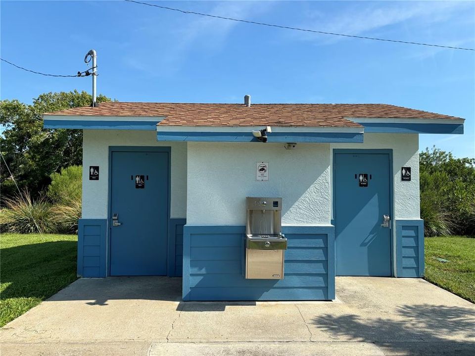 For Rent: $1,275 (2 beds, 1 baths, 1039 Square Feet)