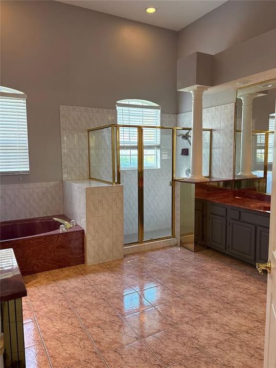 For Rent: $4,500 (4 beds, 2 baths, 3446 Square Feet)