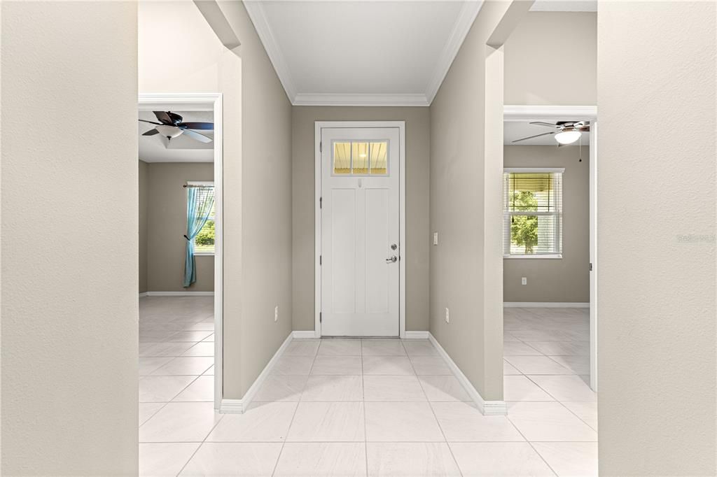 Active With Contract: $235,900 (3 beds, 2 baths, 1548 Square Feet)