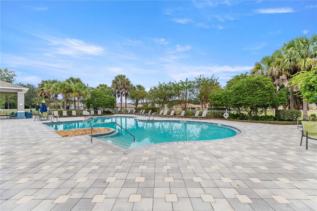 Active With Contract: $235,900 (3 beds, 2 baths, 1548 Square Feet)