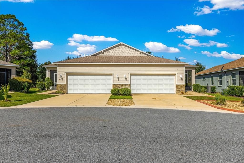 Active With Contract: $235,900 (3 beds, 2 baths, 1548 Square Feet)