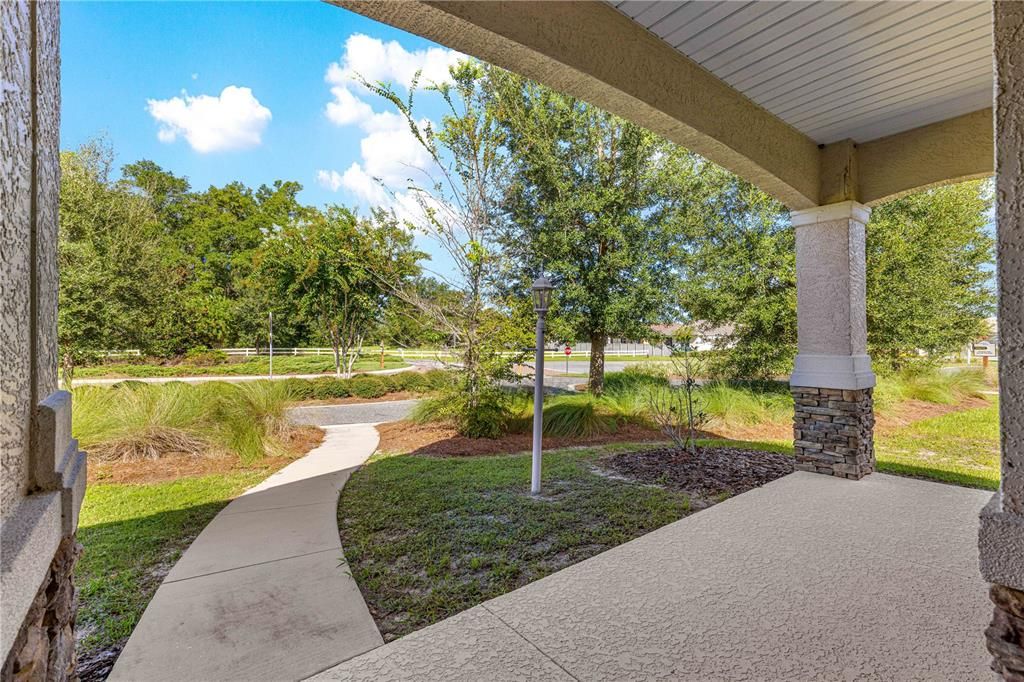 Active With Contract: $235,900 (3 beds, 2 baths, 1548 Square Feet)