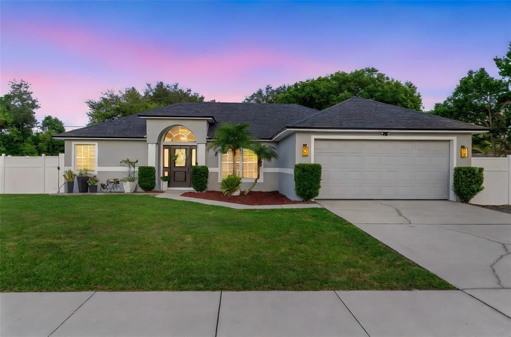 最近售出: $350,000 (3 贝兹, 2 浴室, 2184 平方英尺)