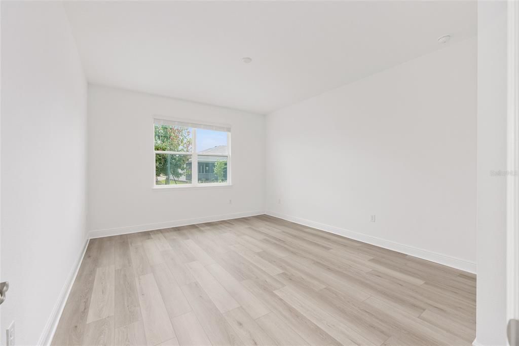 Activo con contrato: $511,000 (3 camas, 3 baños, 2907 Pies cuadrados)