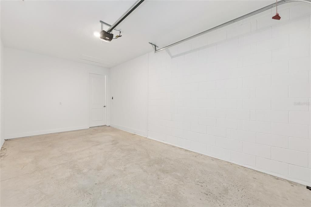 Activo con contrato: $511,000 (3 camas, 3 baños, 2907 Pies cuadrados)