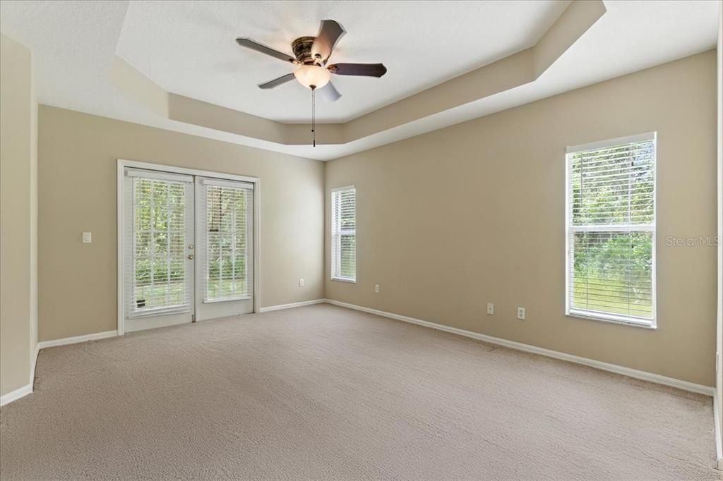 合同活跃: $2,745 (5 贝兹, 2 浴室, 2232 平方英尺)